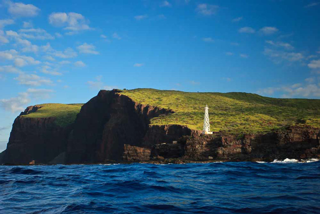 Kaunolu Lighthouse - Lanai, Hawaii