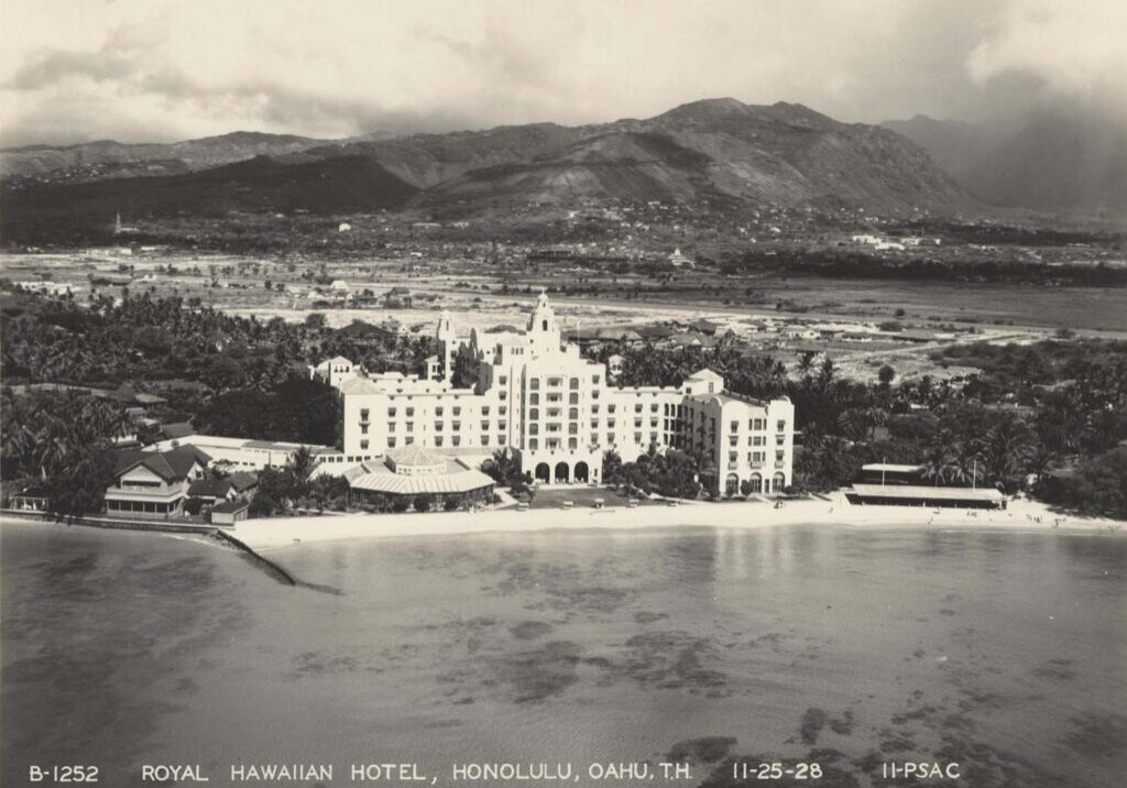 Royal Hawaiian Hotel in 1928